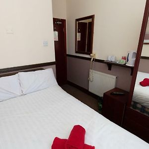 Small Double Room Shower
